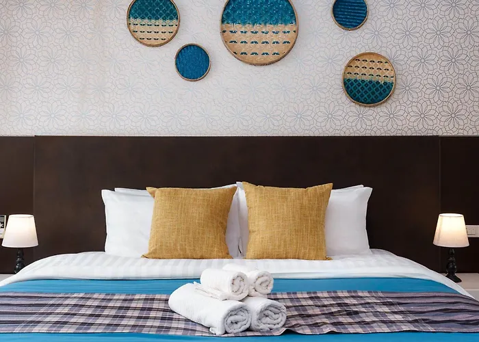 King With Kitchen-short Walk To Park,bts,mall Apartment *