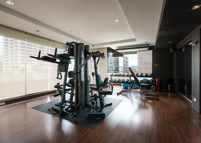 King With Kitchen-short Walk To Park,bts,mall