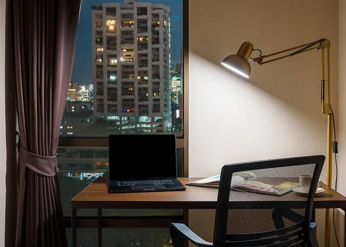 Apartment King With Kitchen-short Walk To Park,bts,mall *