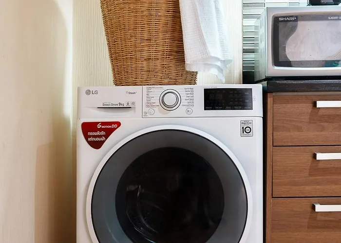 Apartment King With Kitchen-short Walk To Park,bts,mall