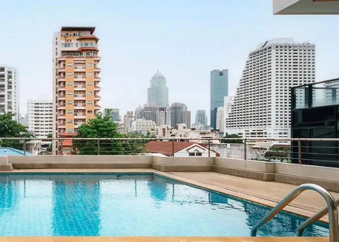 King With Kitchen-short Walk To Park,bts,mall